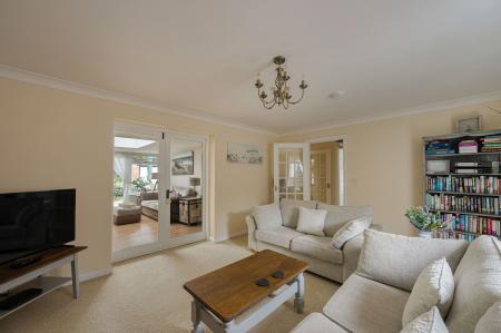 5 bedroom Detached house for sale in Croft Bank, Croft, PE24