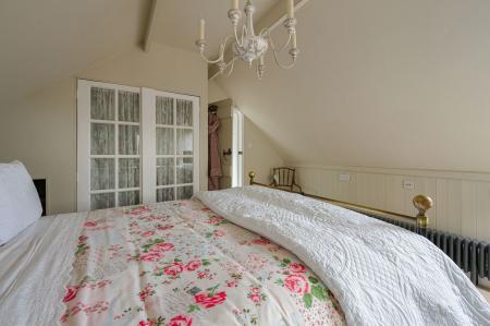 5 bedroom Detached house for sale in Croft Bank, Croft, PE24