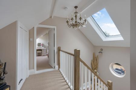 5 bedroom Detached house for sale in Croft Bank, Croft, PE24