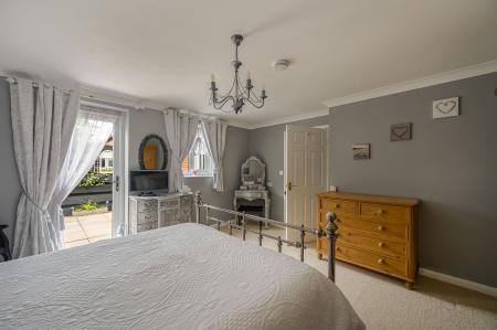 5 bedroom Detached house for sale in Croft Bank, Croft, PE24