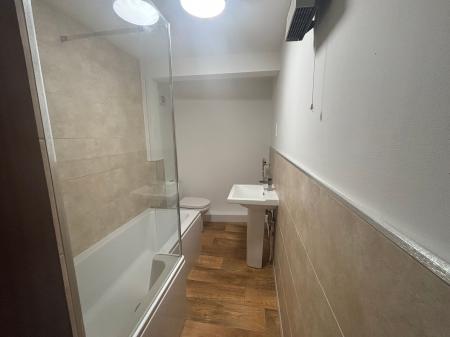 1 bedroom Flat to let in Ida Road, Skegness, PE25