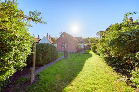 2 bedroom Detached bungalow for sale in Firbeck Avenue, Skegness, PE25