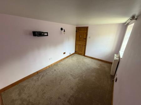 2 bedroom Terraced House to let in Lodge Road, Tattershall, LN4