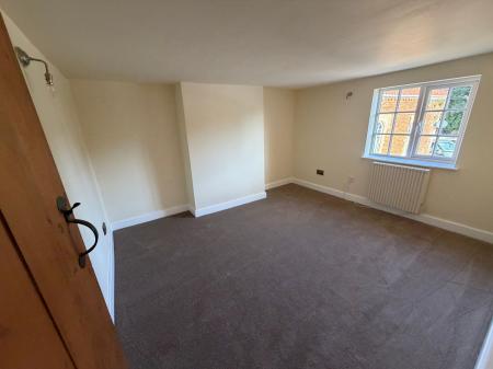 2 bedroom Terraced House to let in Lodge Road, Tattershall, LN4