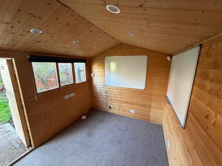 2 bedroom Terraced House to let in Lodge Road, Tattershall, LN4