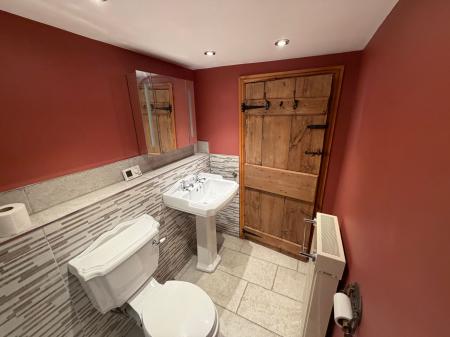 2 bedroom Terraced House to let in Lodge Road, Tattershall, LN4