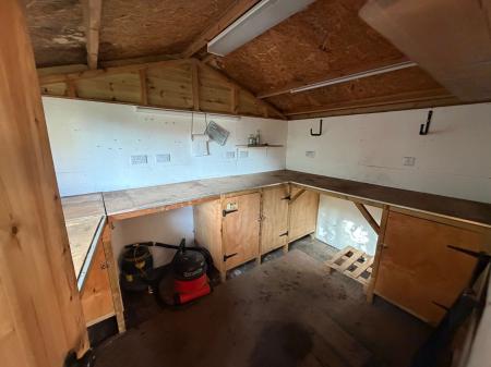 2 bedroom Terraced House to let in Lodge Road, Tattershall, LN4