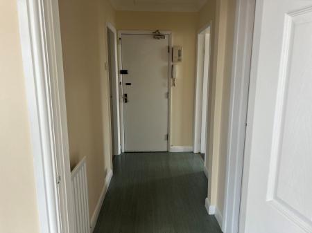 2 bedroom Flat to let in Beresford Avenue, Skegness, PE25