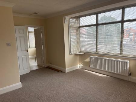 2 bedroom Flat to let in Beresford Avenue, Skegness, PE25