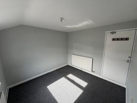 1 bedroom Flat to let in Algitha Road, Skegness, PE25