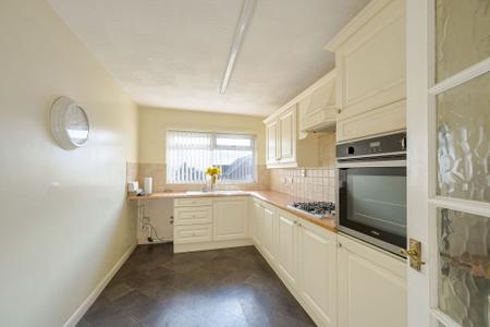 2 bedroom Bungalow for sale in Chapman Avenue, Burgh Le Marsh, PE24