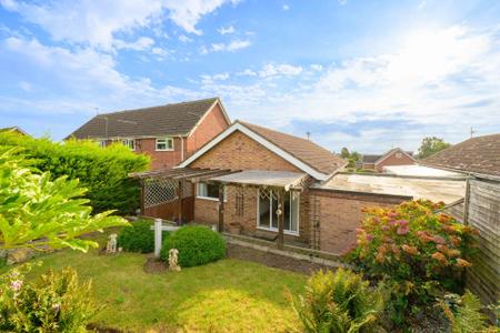2 bedroom Bungalow for sale in Chapman Avenue, Burgh Le Marsh, PE24