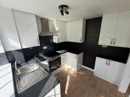 3 bedroom Terraced House to let in Roman Bank, Skegness, PE25