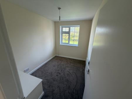 3 bedroom Terraced House to let in Roman Bank, Skegness, PE25
