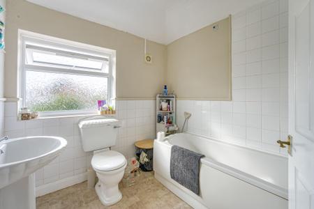 2 bedroom Semi-detached house for sale in Edward Crescent, Skegness, PE25