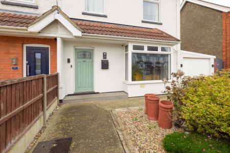 3 bedroom Semi-detached house for sale in Hoylake Drive, Skegness, PE25