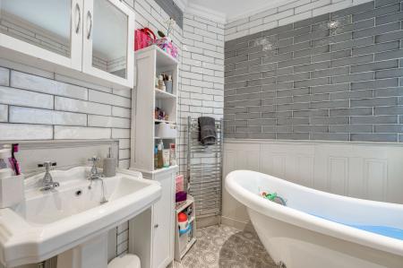 3 bedroom Semi-detached house for sale in Hoylake Drive, Skegness, PE25