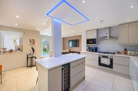 3 bedroom Semi-detached house for sale in Hoylake Drive, Skegness, PE25