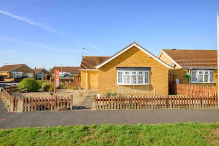 2 bedroom Detached bungalow for sale in Venables Close, Burgh Le Marsh, PE24