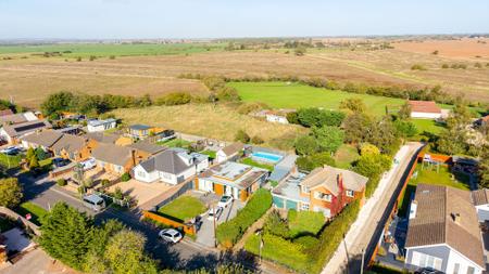 4 bedroom Detached house for sale in Everingtons Lane, Skegness, PE25