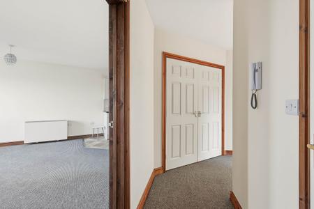 2 bedroom Flat for sale in Belton Park Road, Skegness, PE25