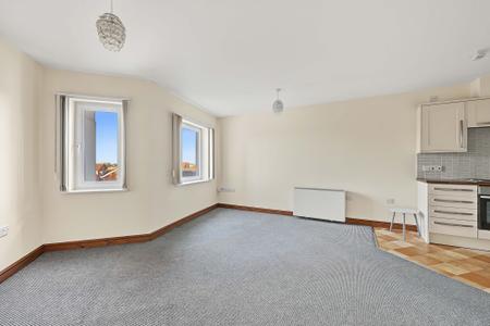 2 bedroom Flat for sale in Belton Park Road, Skegness, PE25