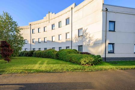 2 bedroom Flat for sale in Belton Park Road, Skegness, PE25