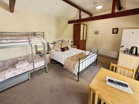 6 bedroom Character Property for sale in Ladywood, Ironbridge, TF8