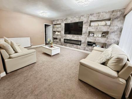 3 bedroom Link detached house for sale in Hilton Close, Stirchley, TF3