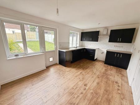 4 bedroom Terraced House for sale in Boulton Grange, Telford, TF3