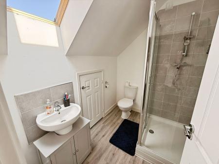 3 bedroom Semi-detached house for sale in Kiln Close, Telford, TF4
