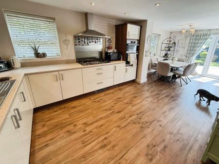 4 bedroom Detached house for sale in The Dingle, Doseley, TF4