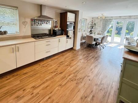 4 bedroom Detached house for sale in The Dingle, Doseley, TF4