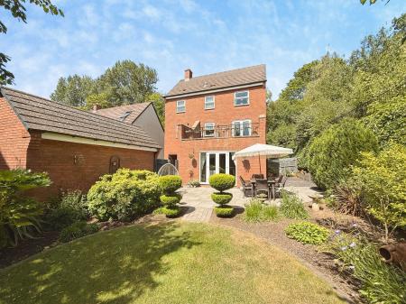 4 bedroom Detached house for sale in The Dingle, Doseley, TF4