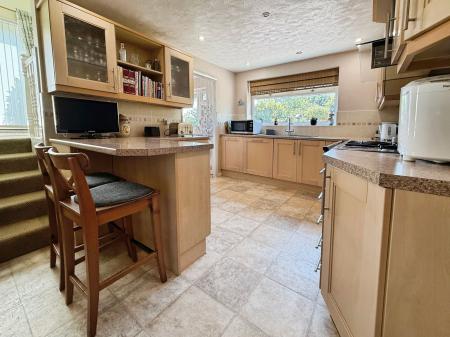 4 bedroom Character Property for sale in Majestic Way, Telford, TF4