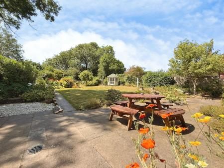 4 bedroom Character Property for sale in Majestic Way, Telford, TF4