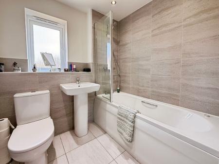 4 bedroom Detached house for sale in Drabble Close, Shifnal, TF11