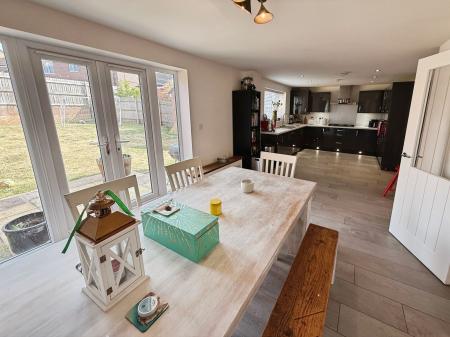 4 bedroom Detached house for sale in Drabble Close, Shifnal, TF11