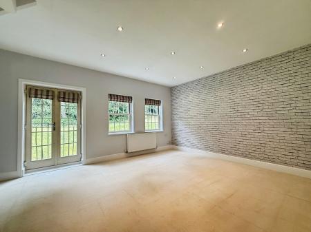 2 bedroom Apartment for sale in The Woodlands, Jackfield, TF8
