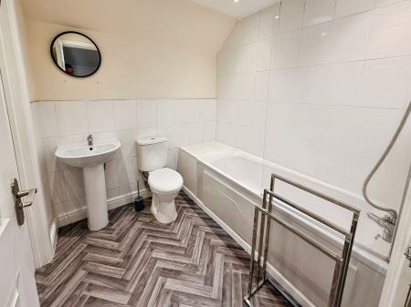 2 bedroom Apartment for sale in The Woodlands, Jackfield, TF8
