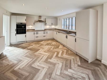 4 bedroom Detached house for sale in Otters Reach, Ironbridge, TF8
