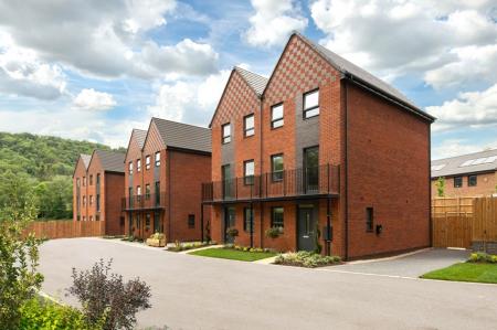 3 bedroom Semi-detached house for sale in Otters Reach, Ironbridge, TF8