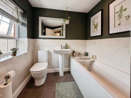 4 bedroom Detached house for sale in Griffiths Avenue, Doseley, TF4