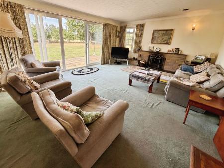 3 bedroom Detached house for sale in Ryton, Shifnal, TF11
