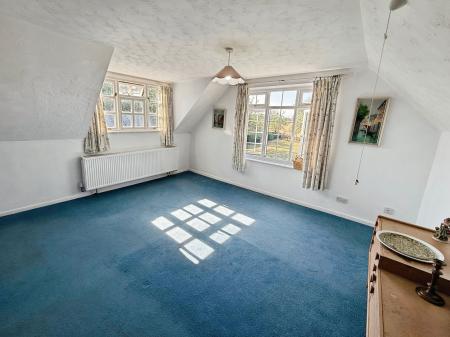 3 bedroom Detached house for sale in Ryton, Shifnal, TF11