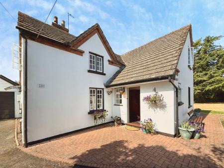 3 bedroom Detached house for sale in Ryton, Shifnal, TF11