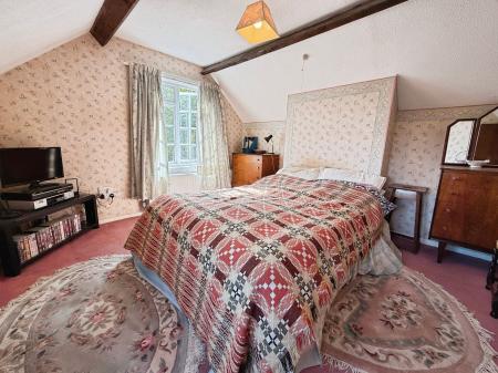 3 bedroom Detached house for sale in Ryton, Shifnal, TF11