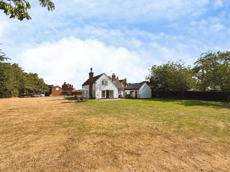 3 bedroom Detached house for sale in Ryton, Shifnal, TF11