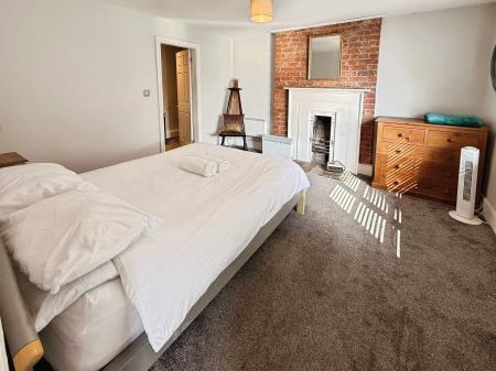 3 bedroom Semi-detached house for sale in Shifnal, TF11