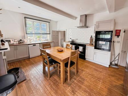 3 bedroom Semi-detached house for sale in Shifnal, TF11